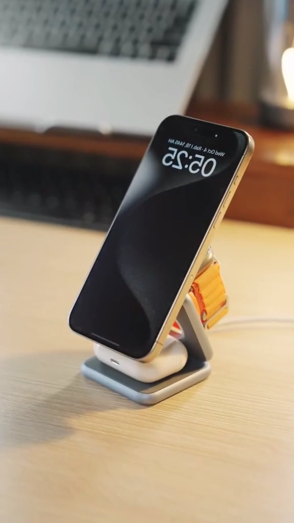 3-in-1 Magnetic Wireless Charger for Apple & Samsung Devices